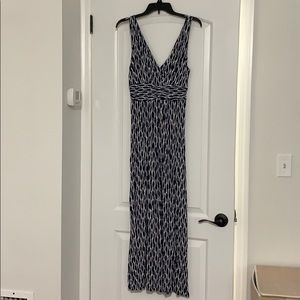 Beautiful navy maxi dress from Loft size M Petite